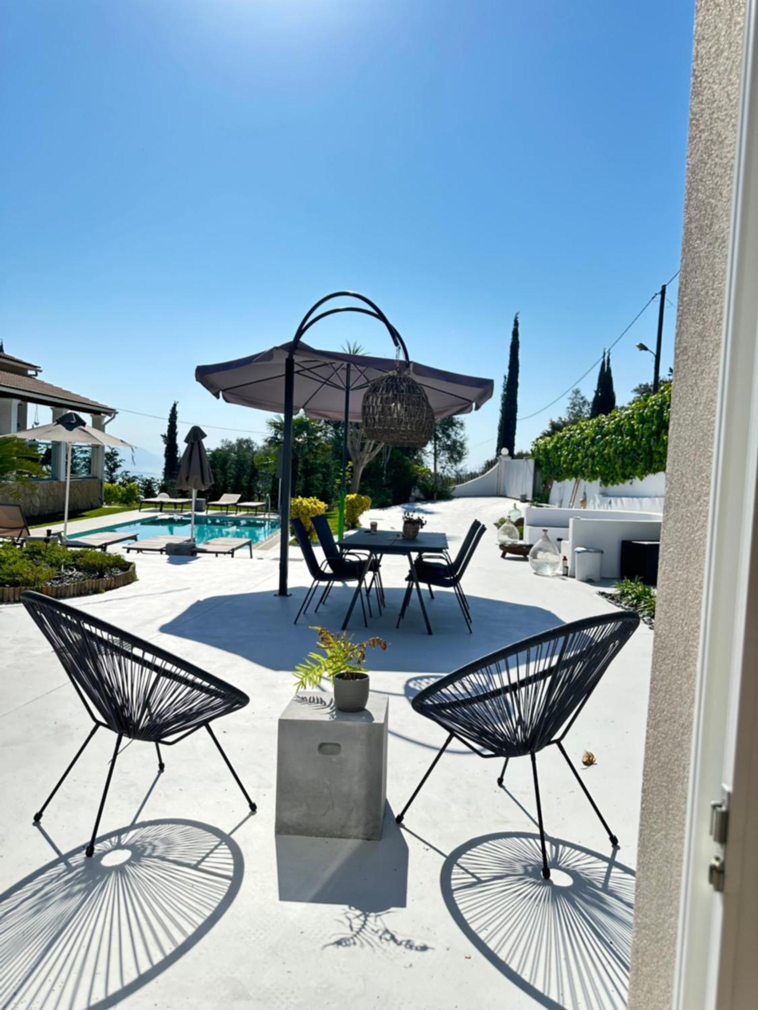 Grande Terra Villas With Swimming Pool Spartylas Bagian luar foto